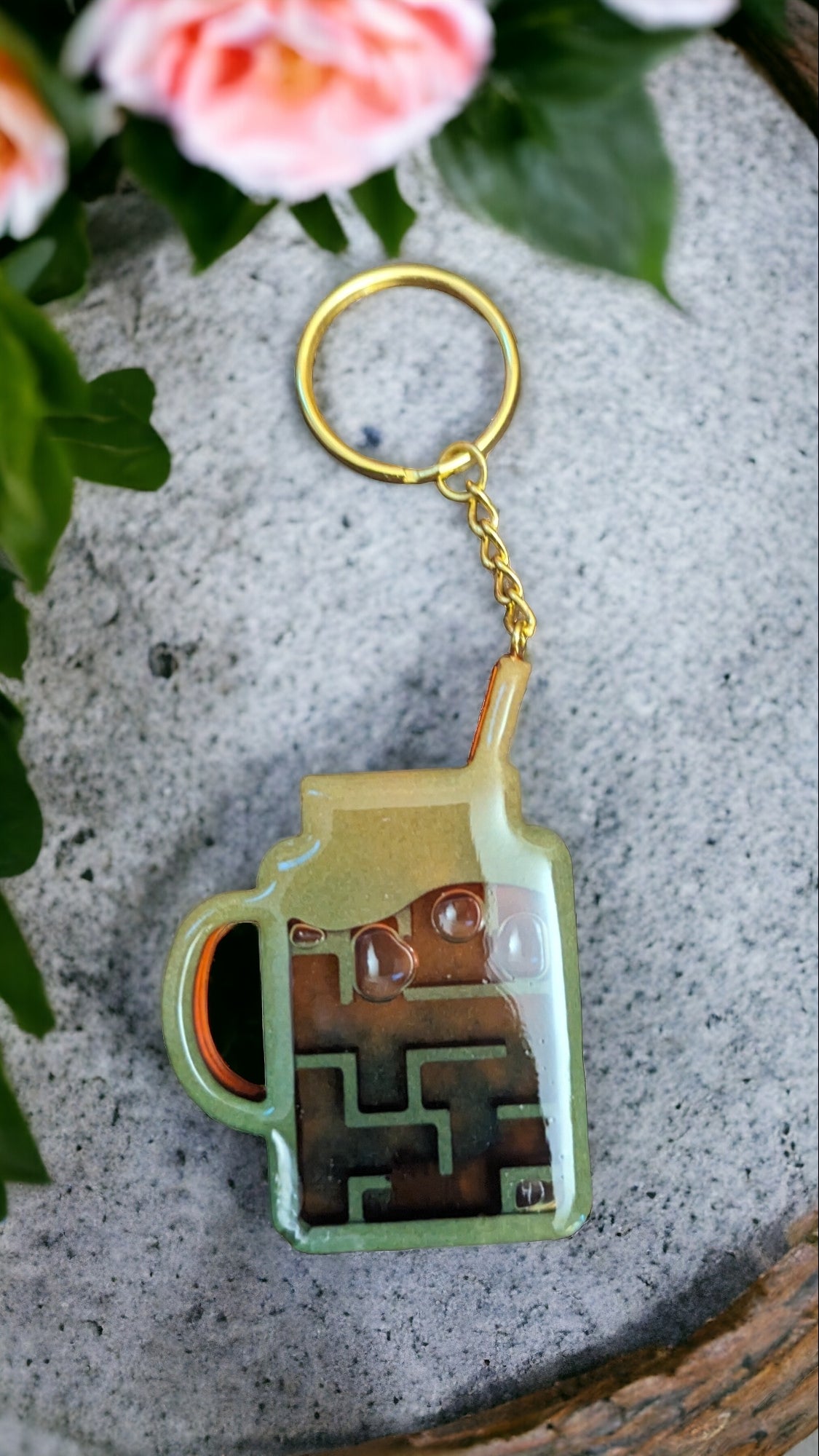 Maze shaker keychains